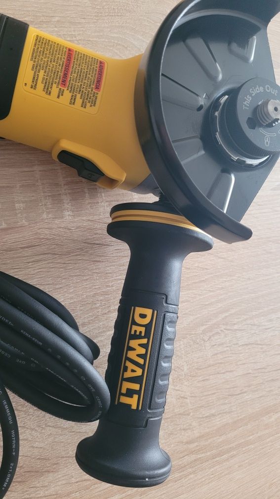Szlifierka DeWalt DWE4369 QS  1700W