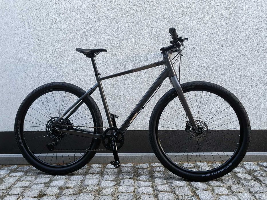 Cube Hyde Cues 1 x 9 29" rama 54 cm stan BDB