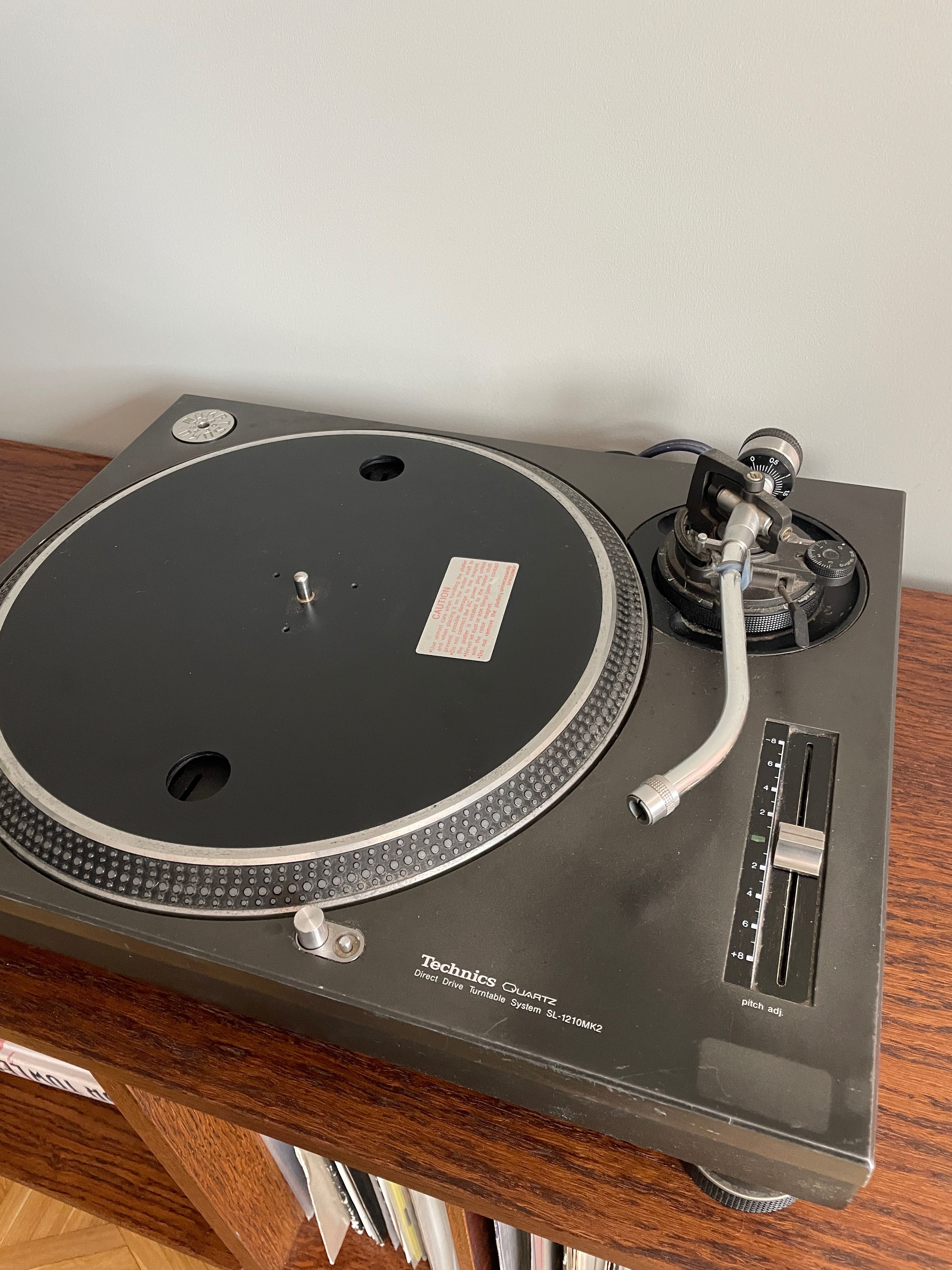 Technics 1210 MK2