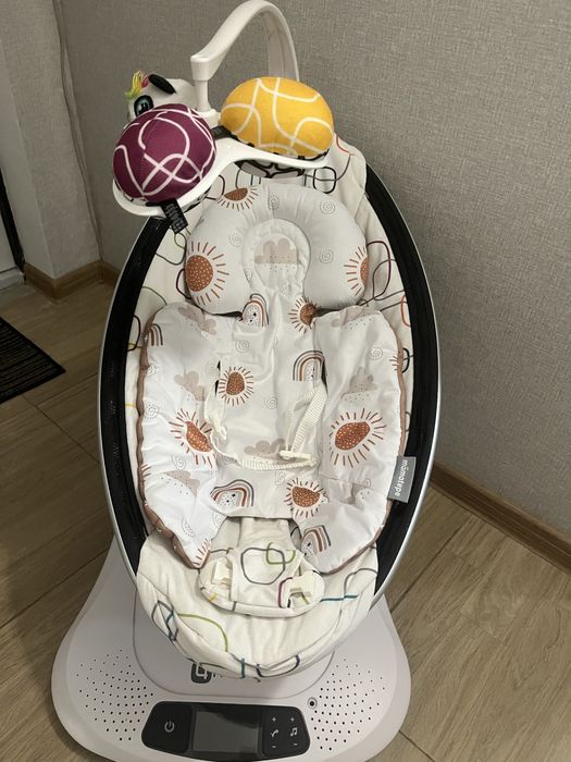 Заколисуючий центр 4moms mamaRoo
