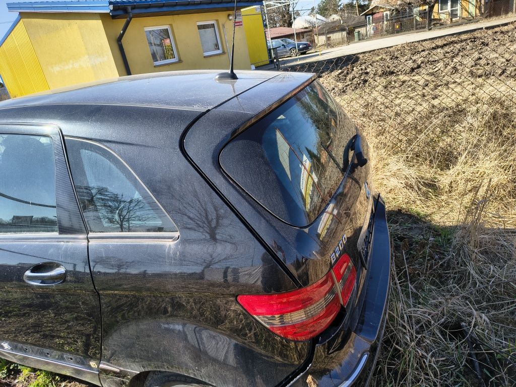 Mercedes B Clasa, Cały lub części