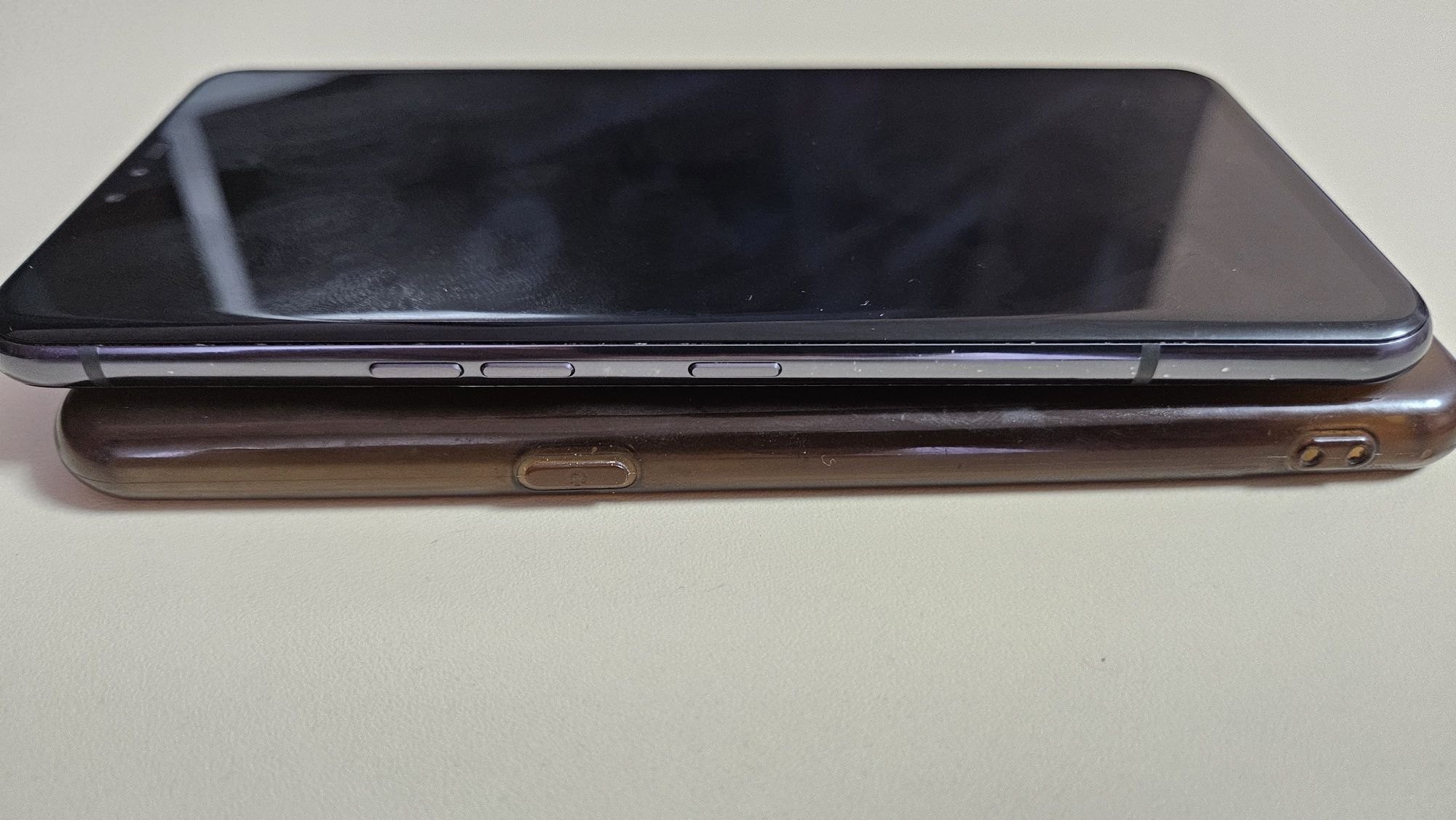 LG V50 ThinQ 5G 6/128 (LM-V450PM) Aurora Black
Процесор Qualcomm Snapd