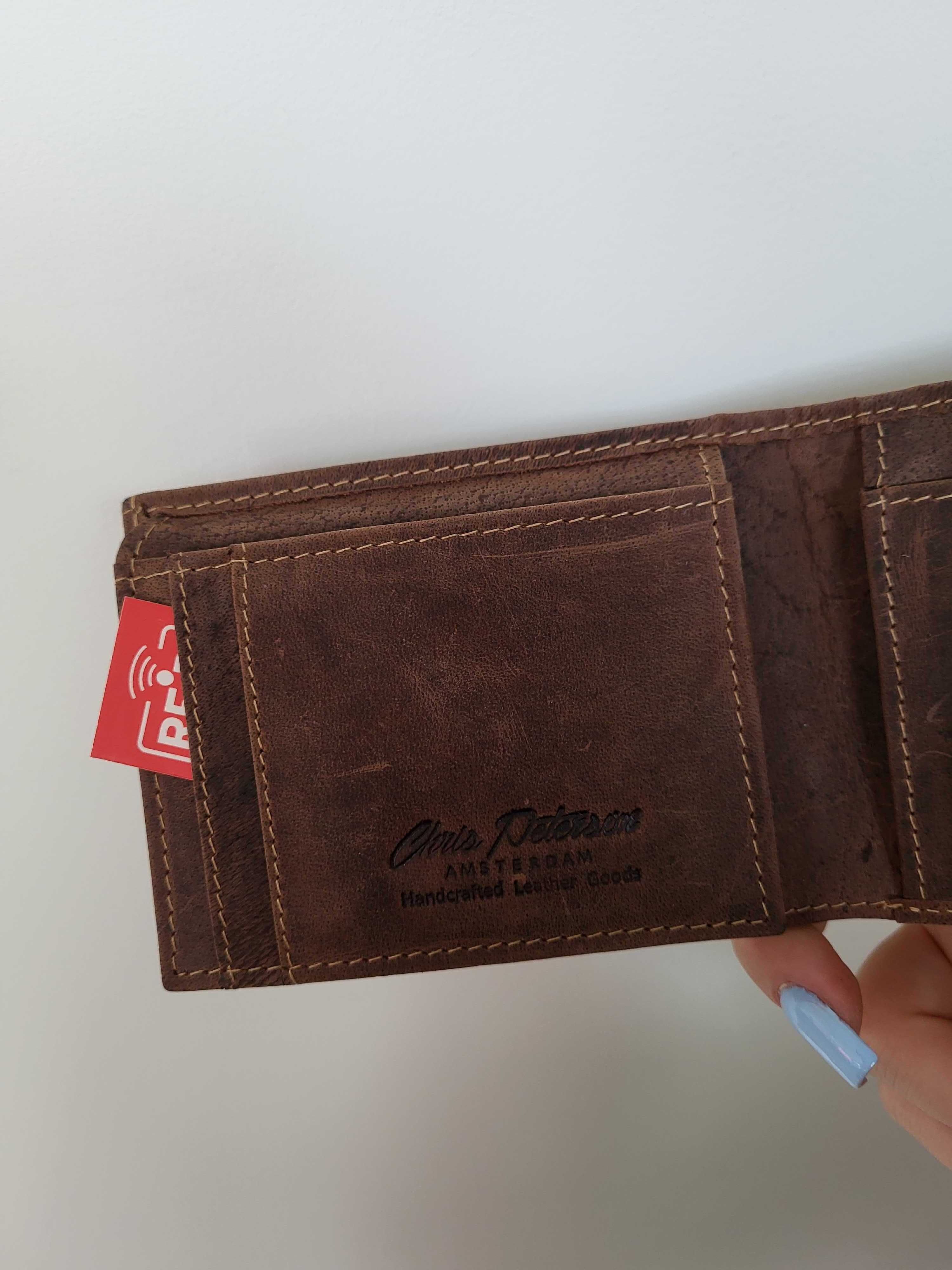 Skórzany portfel męski z kieszonką na kartę - Peterson