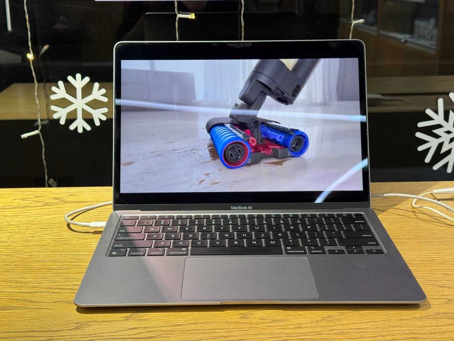 Б/У MacBook Air 13 M1, Space Gray, 8GB / 256GB 2020 у магазині Ябко.