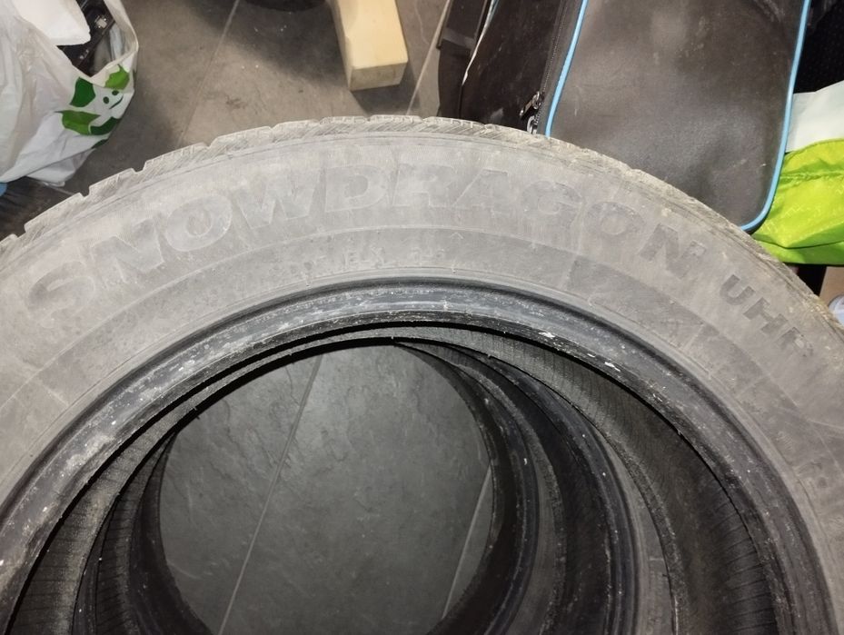 Opony zimowe 235/55 r18
