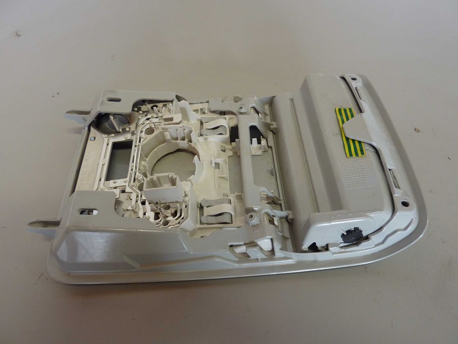 VW TIGUAN 5N GOLF V lampka oświetlenia wnętrza schowek 1K0.947105