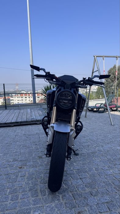Honda CB125 R