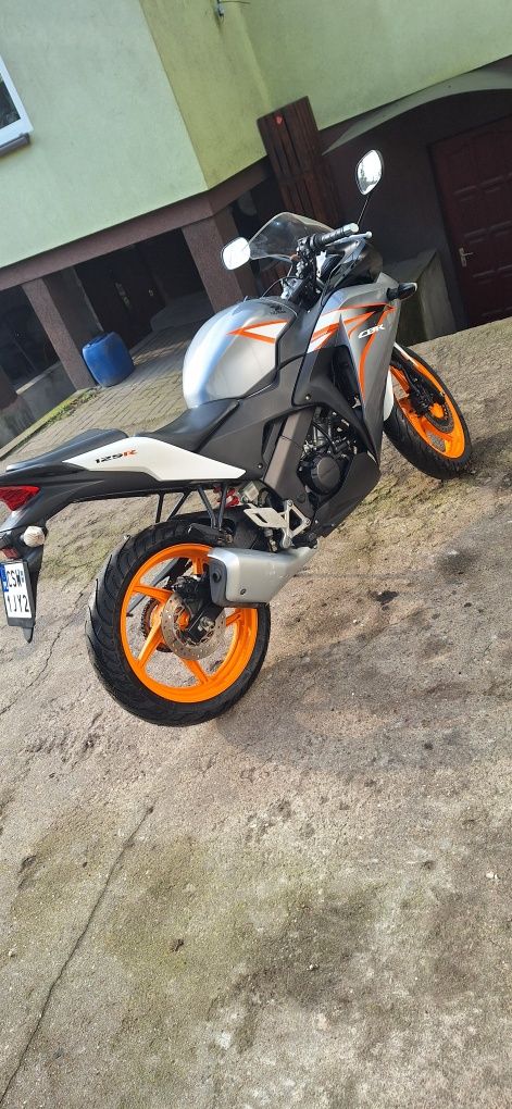 Honda cbr 125r na wtrysku kat B !!