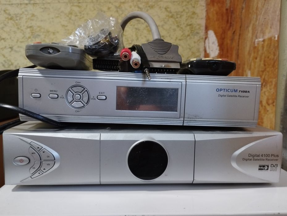 Продам спутниковые ресиверы.