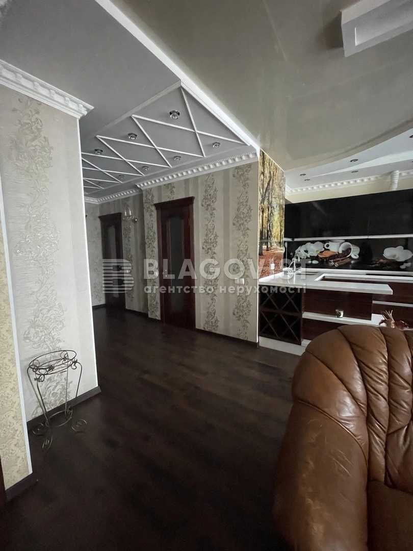 Продаж 3-кім квартири на вул Бориса Гмирі, 17