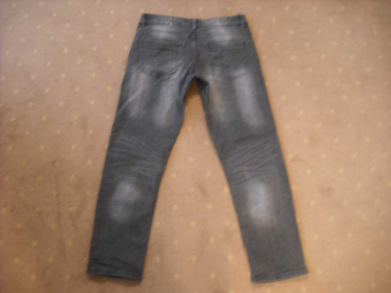 Spodnie jeans rozciągliwe niemieckie jak nowe 33/33 Szare rurki