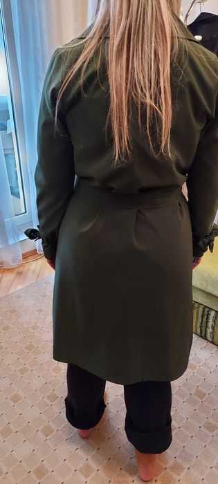 Продаю пальто новое плащ