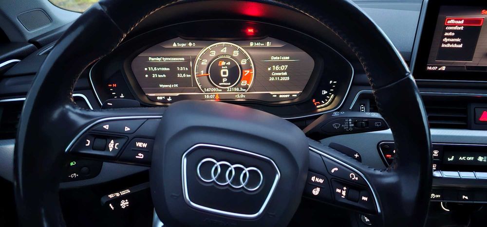 Audi A4B9 2017 Allroad