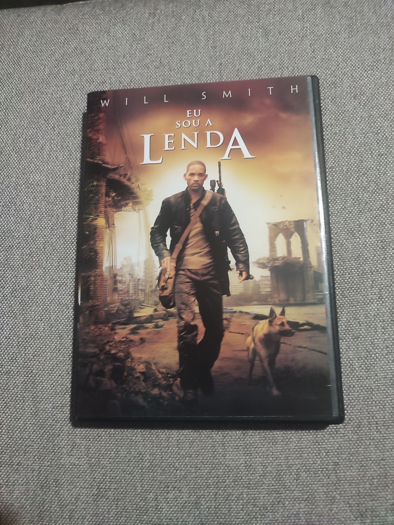 Eu sou a lenda (2007)