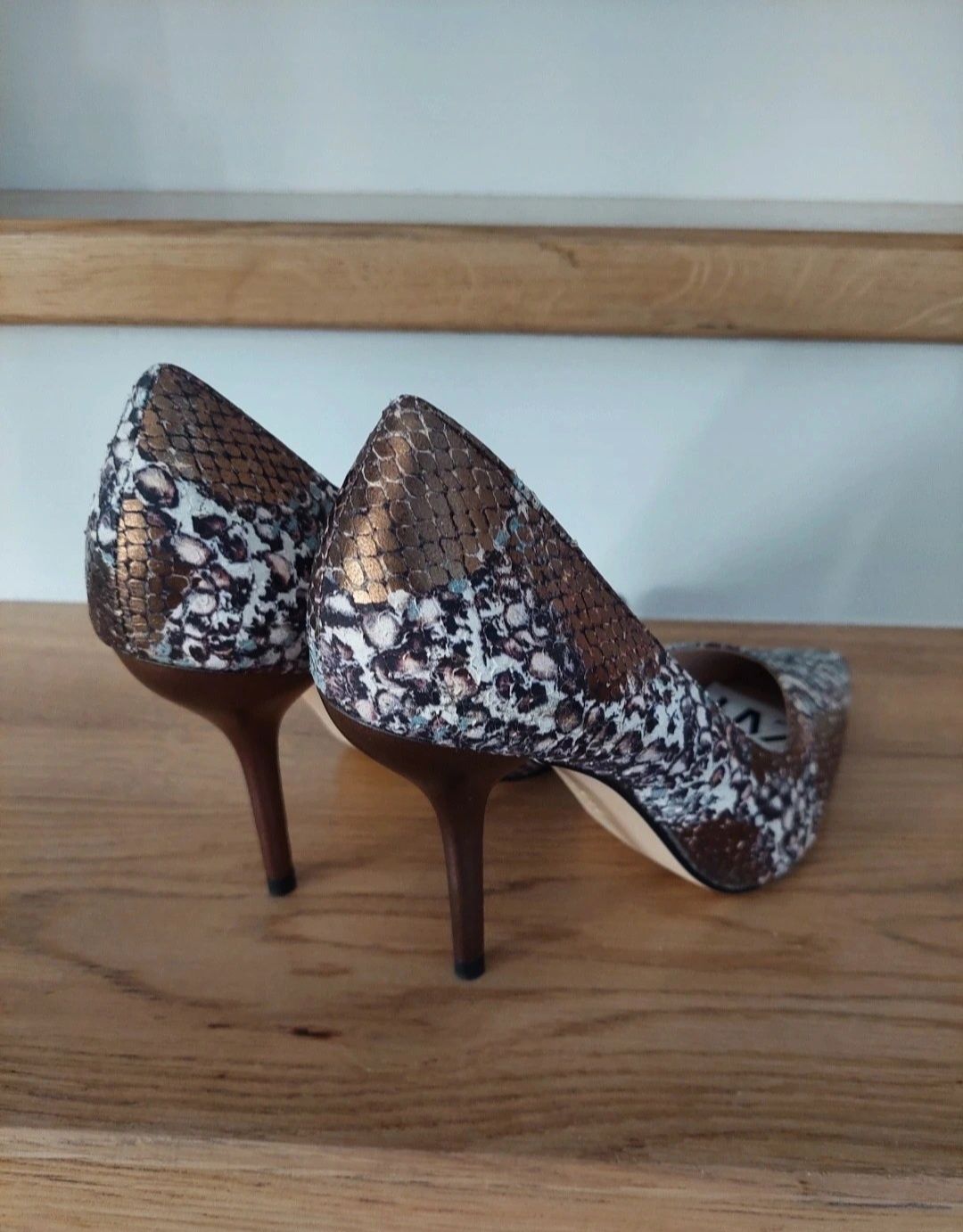 Zara,eleganckie skórzane szpilki,animal print,snake skin,połysk mat 39