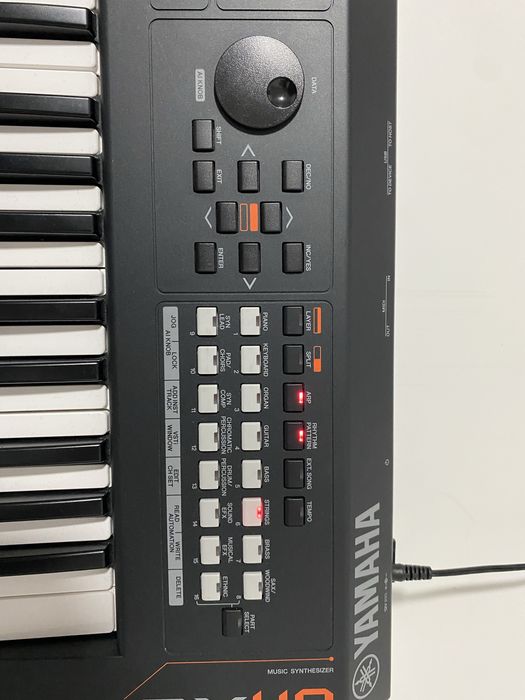 Sintetizador Yamaha Mx49 V2 Black