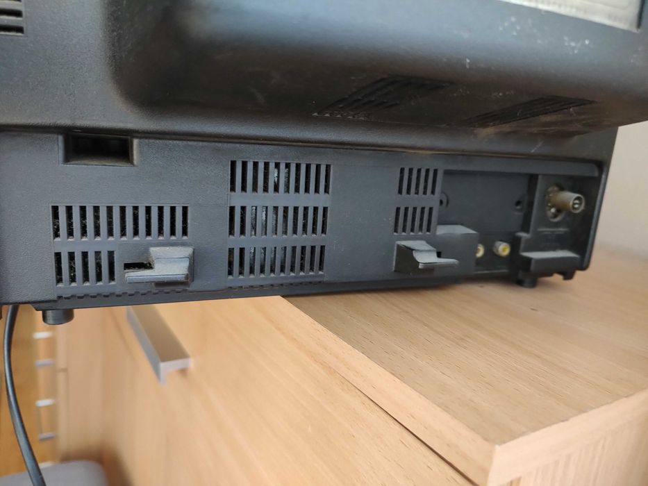 Mały telewizor SANYO