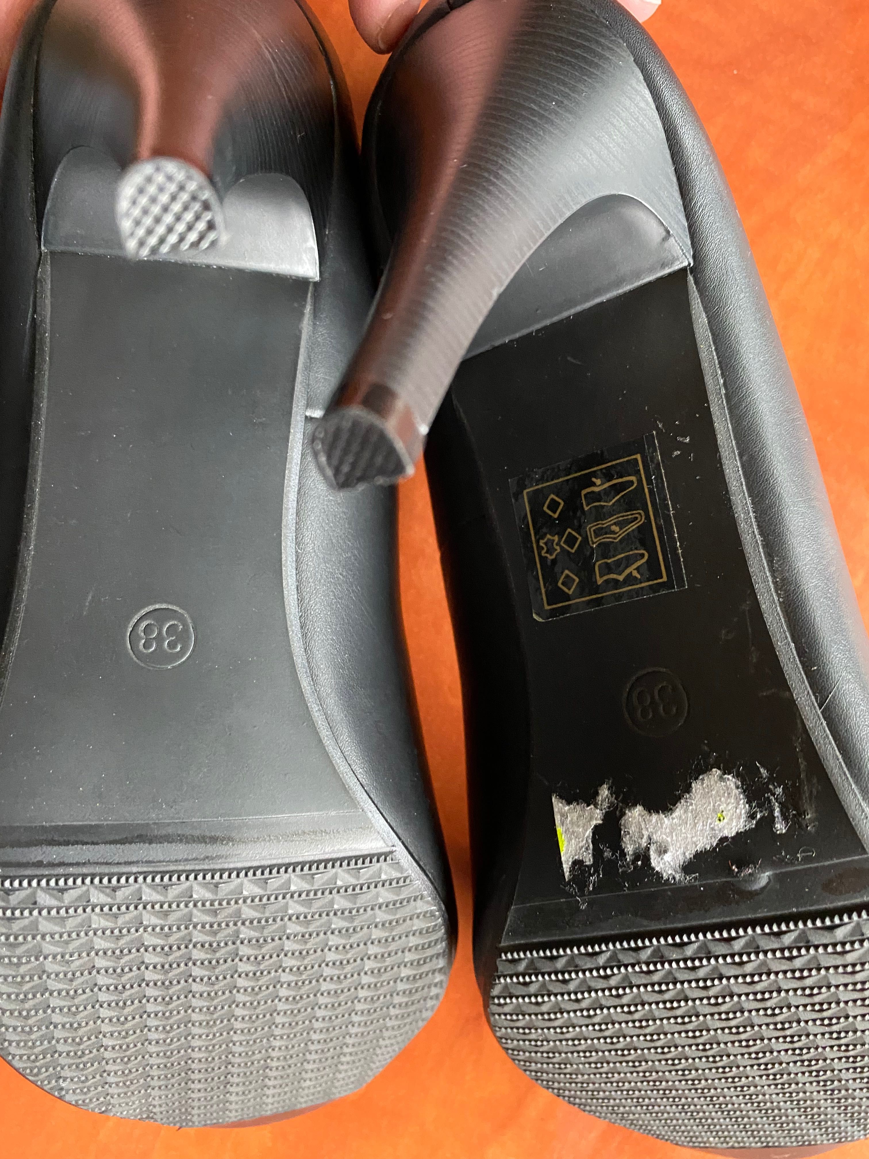 Buty czółenka czarne 38