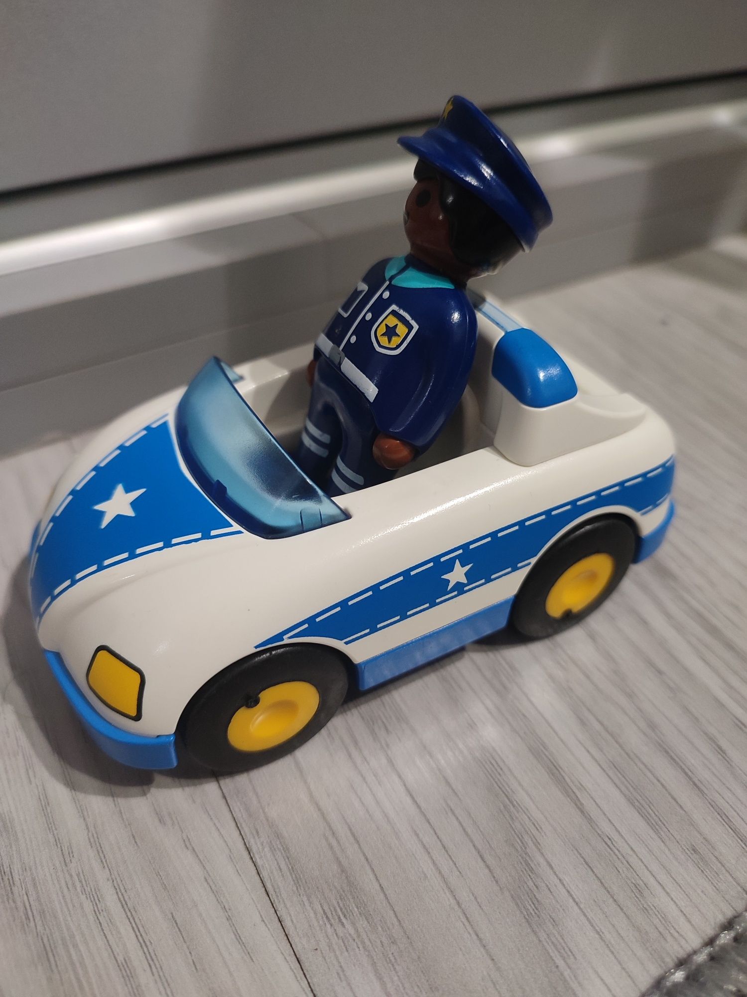 Samochód policyjny playmobile