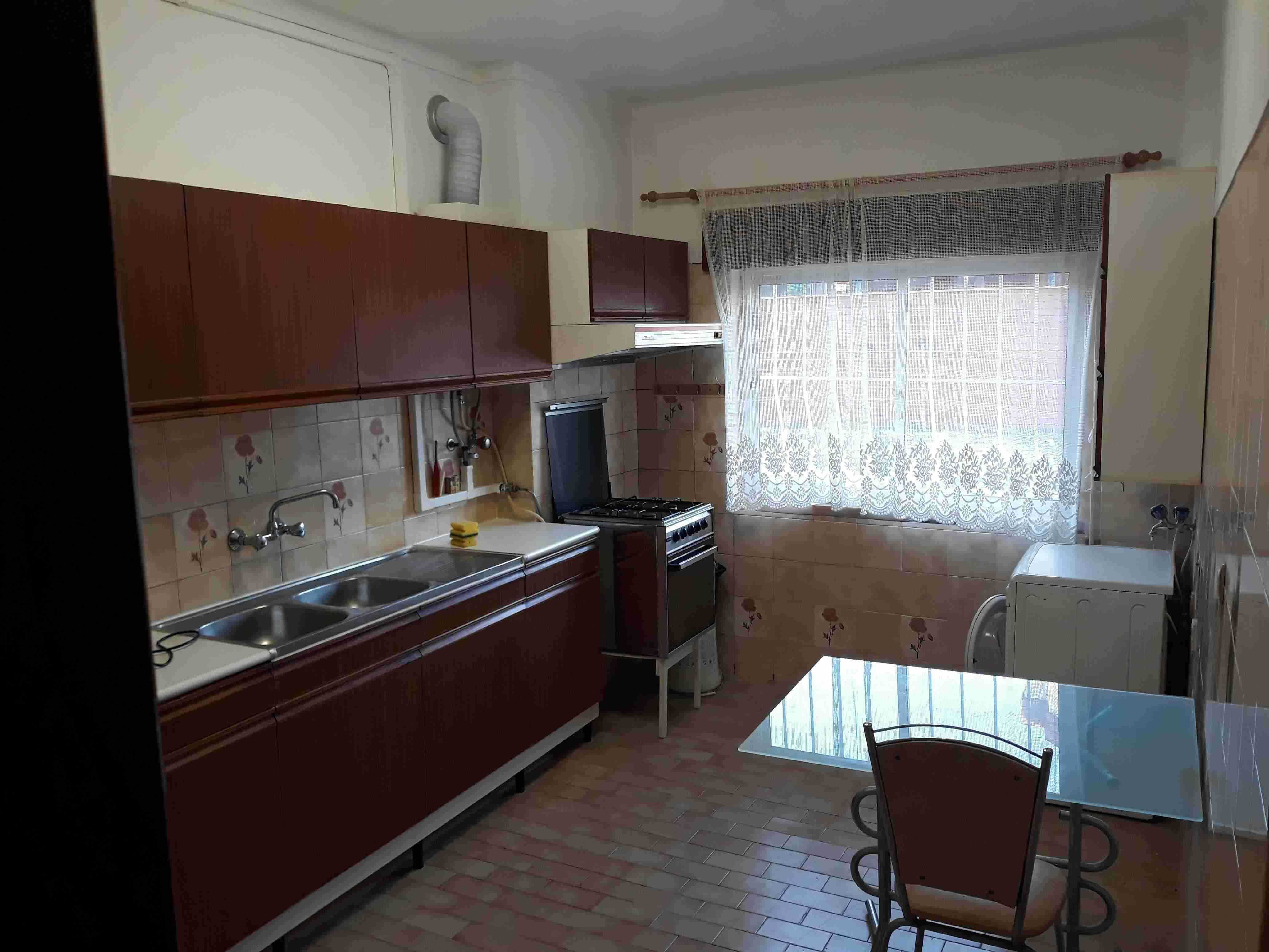 Quarto individual centro de Setúbal junto do alegro, hospital, comboio