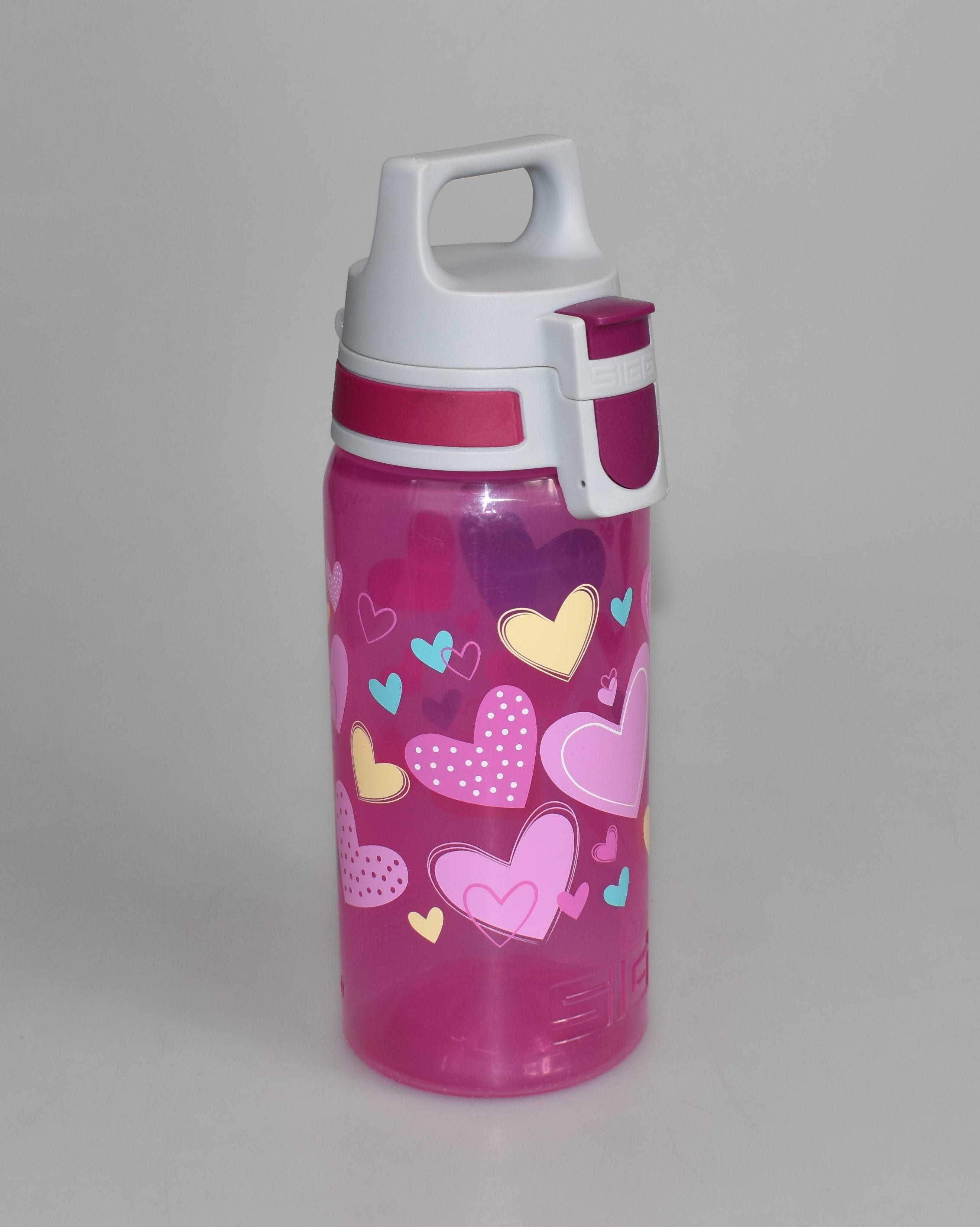 Bidon na wodę o pojemności 500 ml marki SIGG Viva One