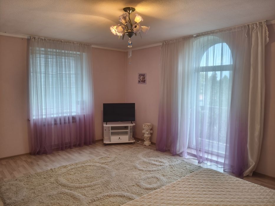 Сдам шикарный дом на левом берегу