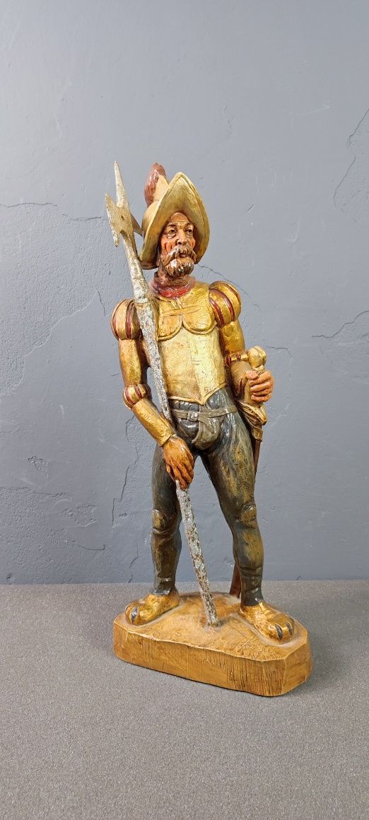 Figura Konkwistadora tworzywo