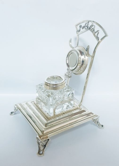 Fantástico antigo tinteiro D. Maria em prata portuguesa