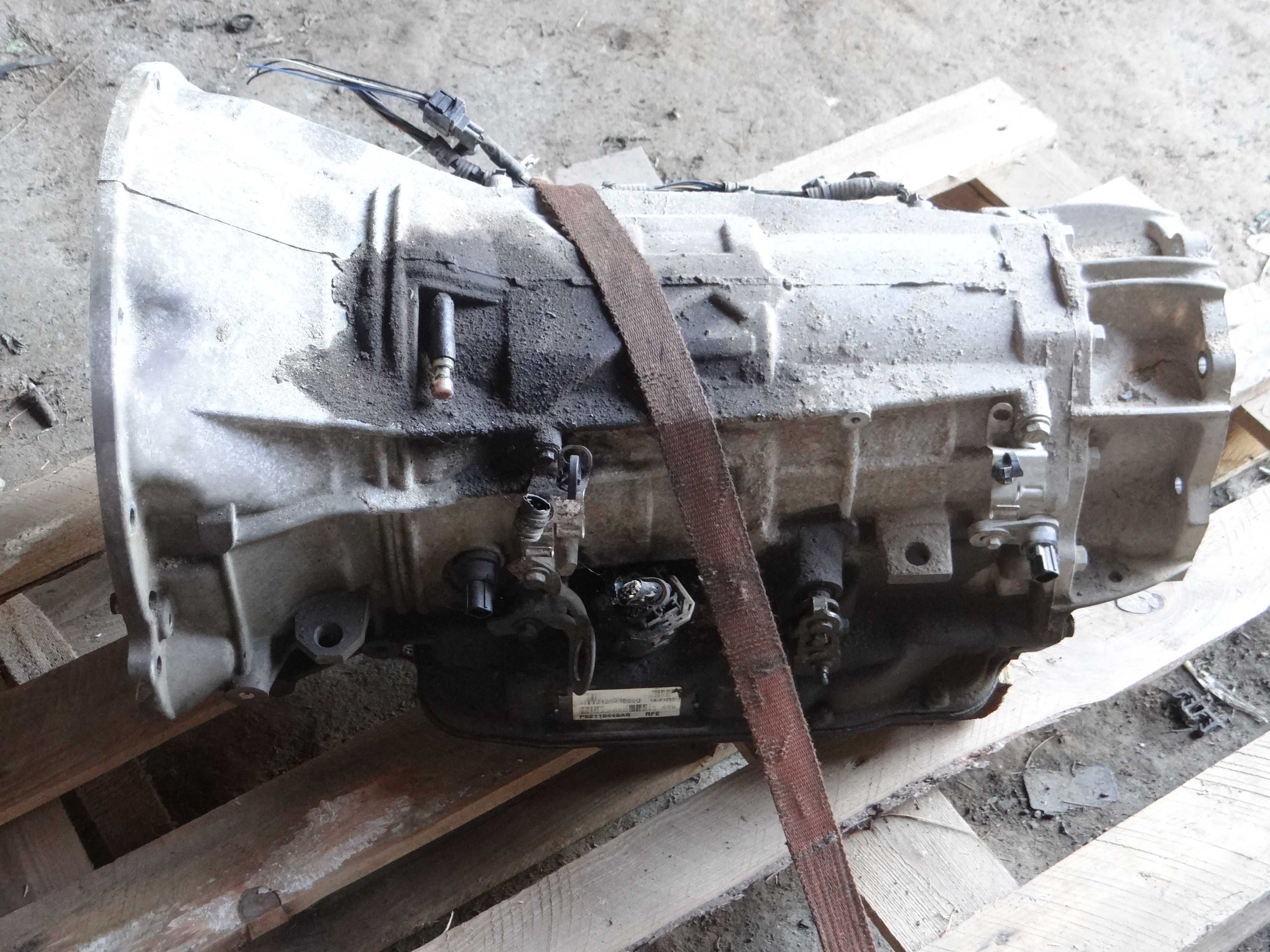 Dodge Durango,Progi 4,7lub 5,7 skrzynia AUTOMAT drzwi mosty inne 98-10