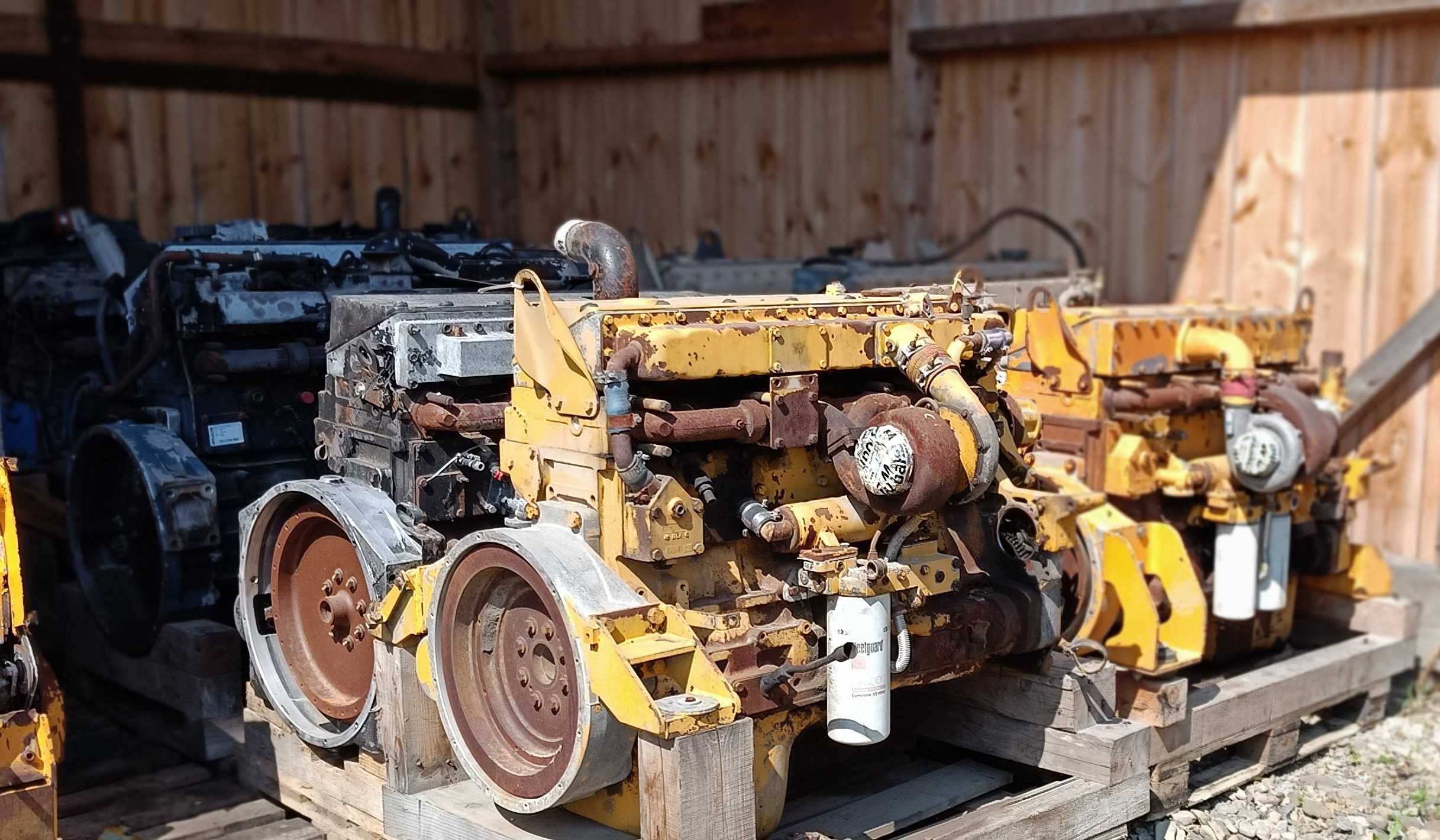 Silnik spalinowy - Komatsu S6D125E-2 - Spycharka D65PX-12
