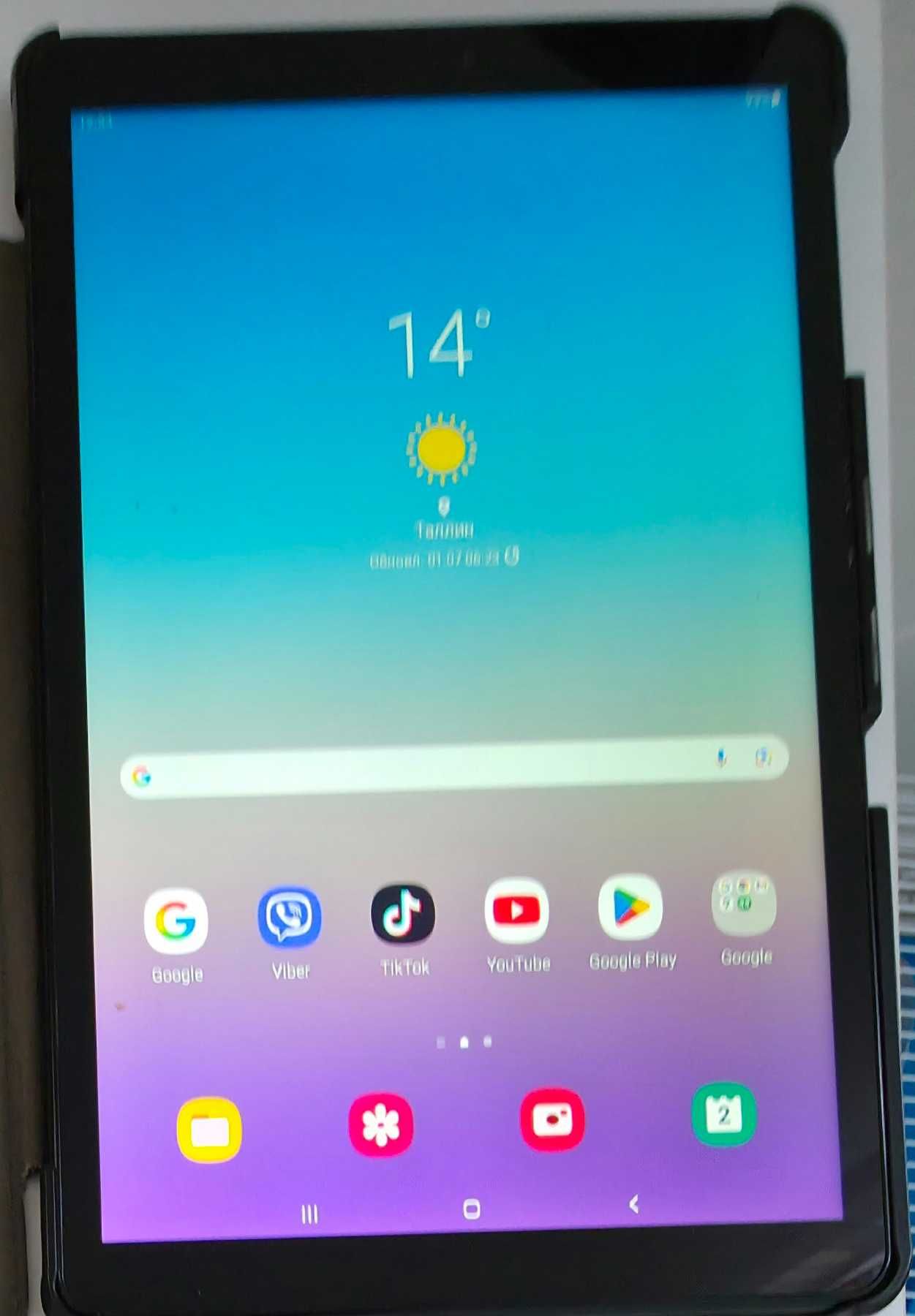 Продаю планшет Samsung Galaxy Tab A 10.5)