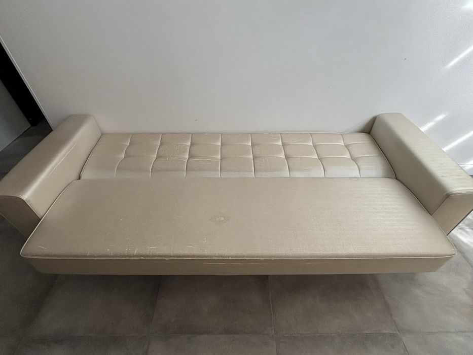 Kanapa rozkładana skórzana kremowa nowoczesna