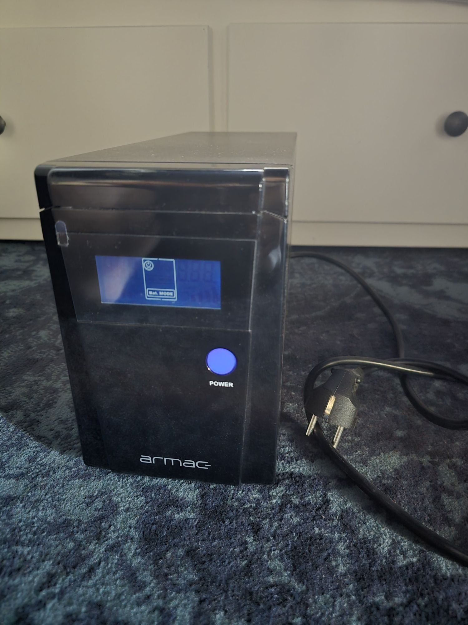 UPS Armac O/1500E/LCD