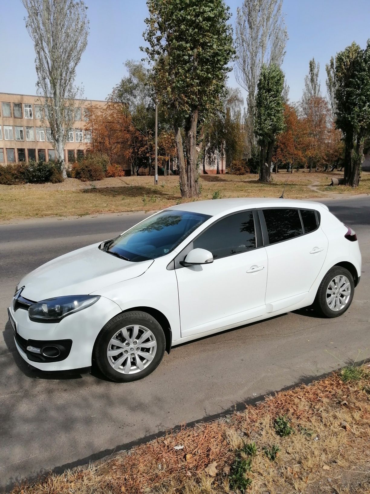 Продам машину Renault Megane 2015г