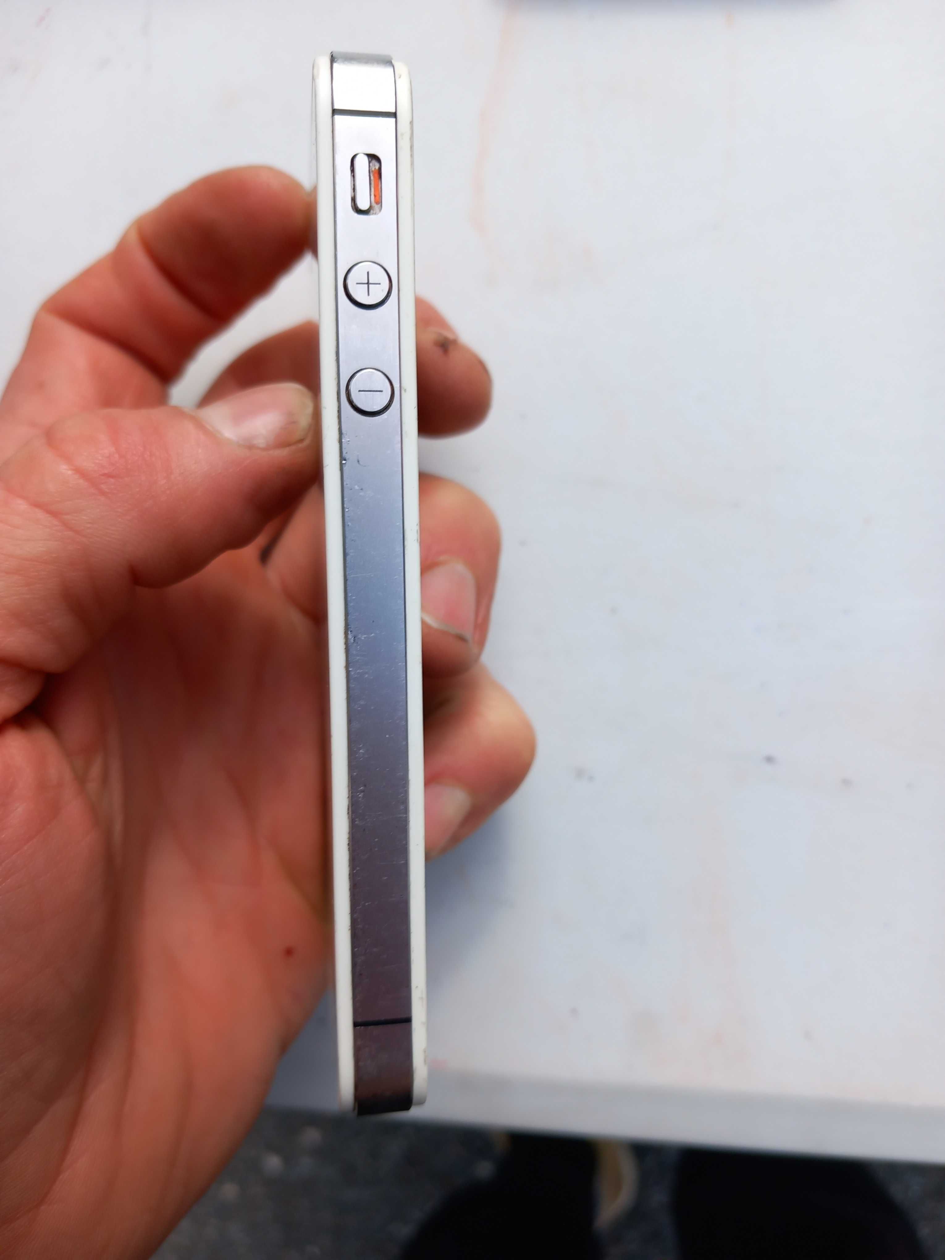 Apple iPhone 4S  32GB A1387