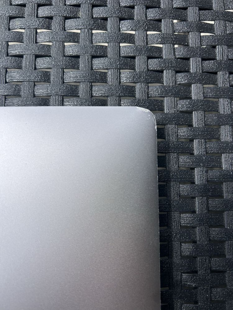 MacBook pro 16” (2019)