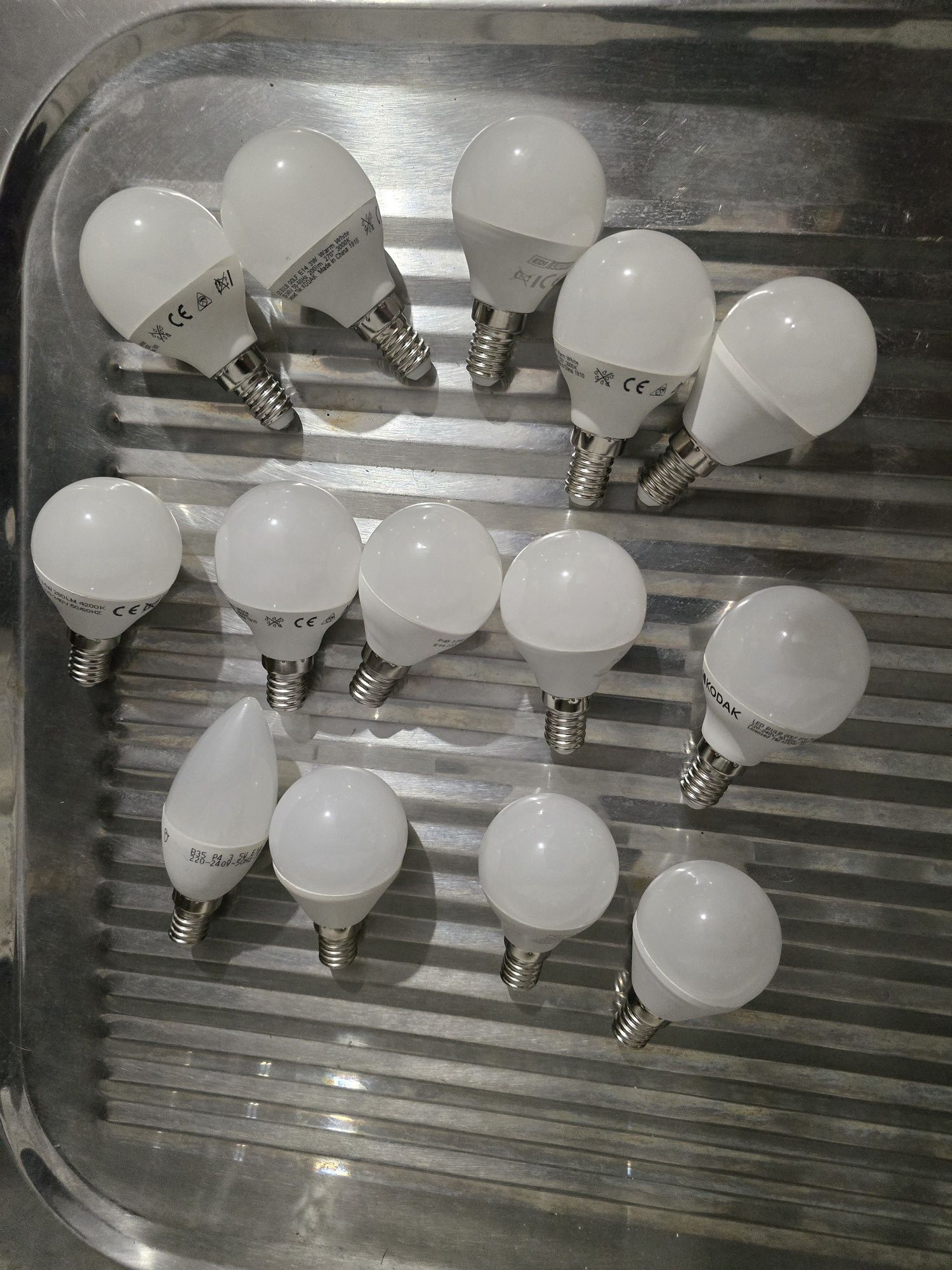 14 lampadas led com casquilho e14 ( fino)