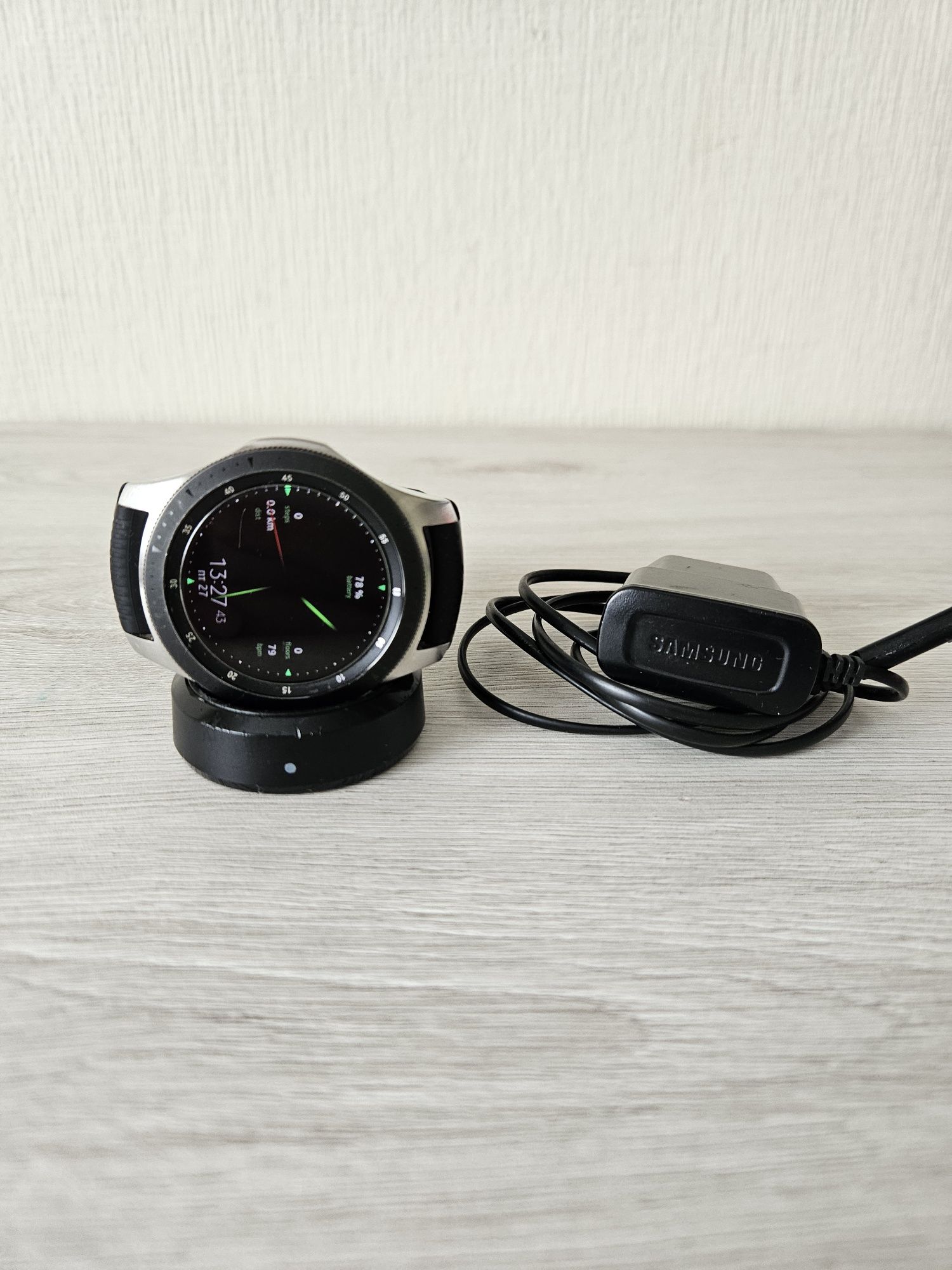Смарт-часы SAMSUNG Galaxy Watch 46mm Silver SM-R800 бу