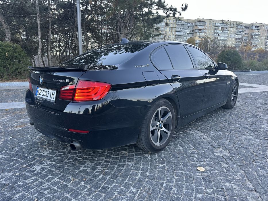 Продам БМВ Ф10 535 гибрид В хорошем состоянии