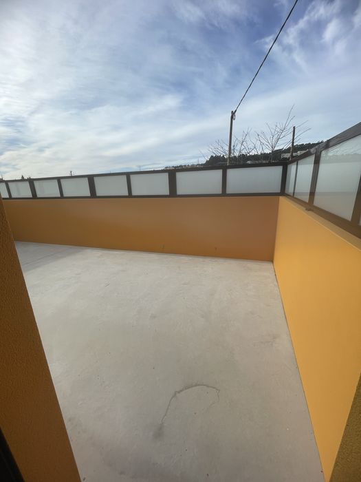 Moradia T3 térrea sem estacionamento- Largo da codiceira, Alfena