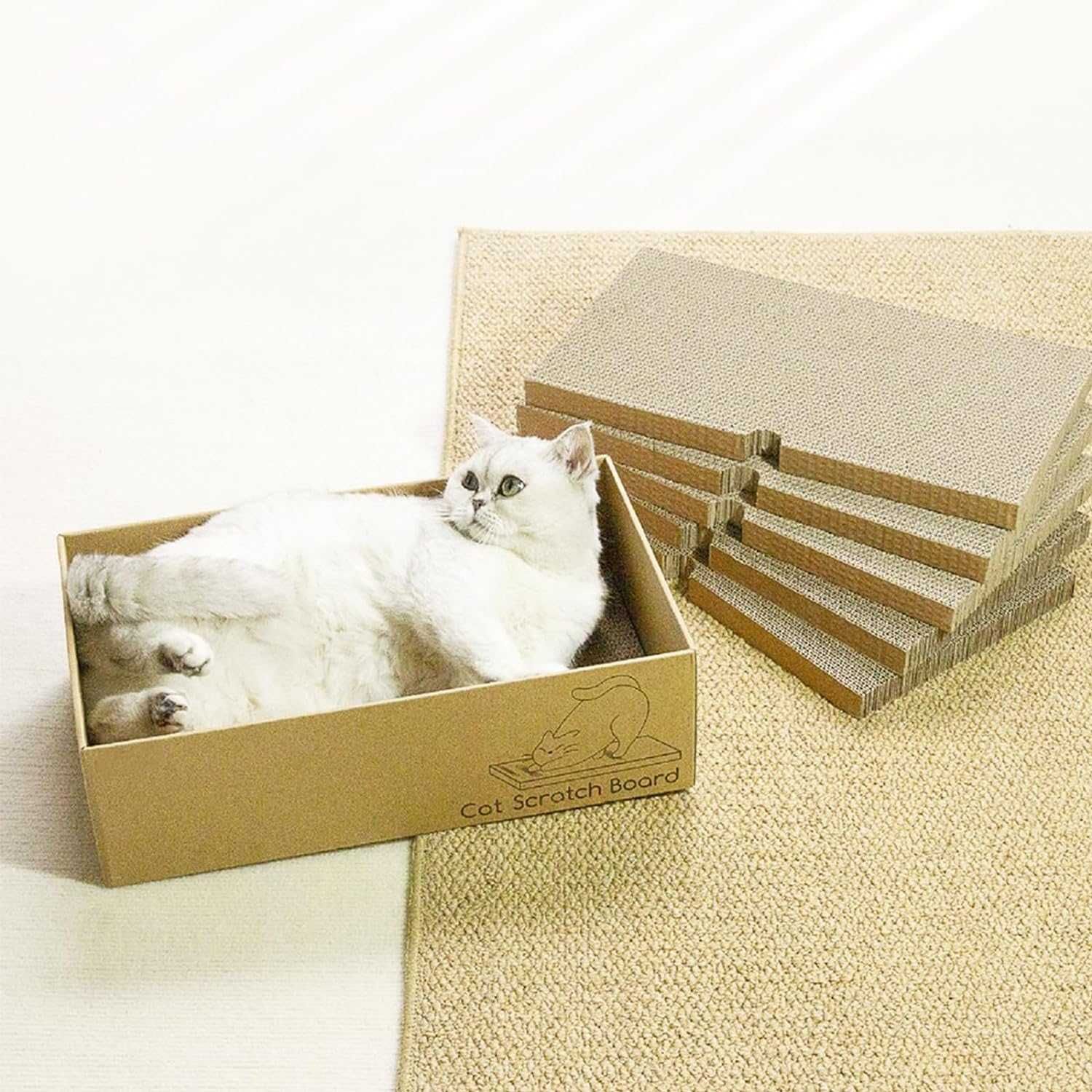 Cama e arranhador para gatos (caixa cama + 5 placas) 43 x 25 x 12 NOVO