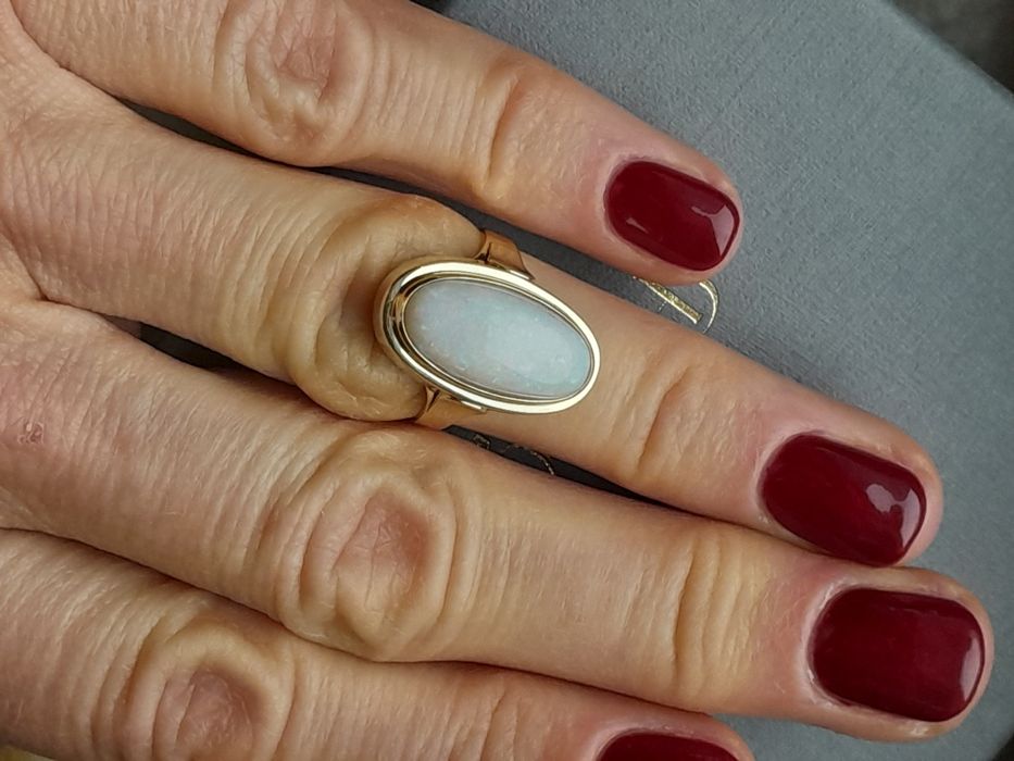 R.15 Retro Pierścionek 4.9g Opal Nat. Złoto 585
