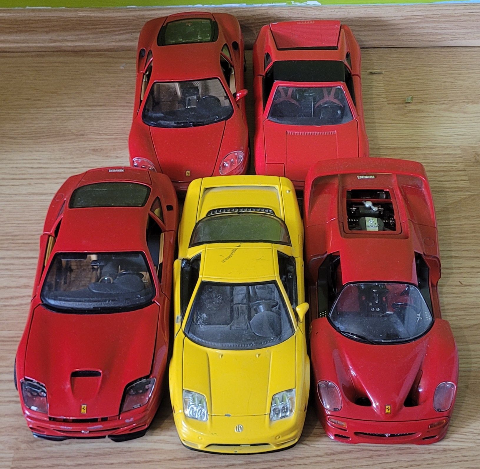 Modele samochodów Bburago Motor max Maisto ferrari 1:18