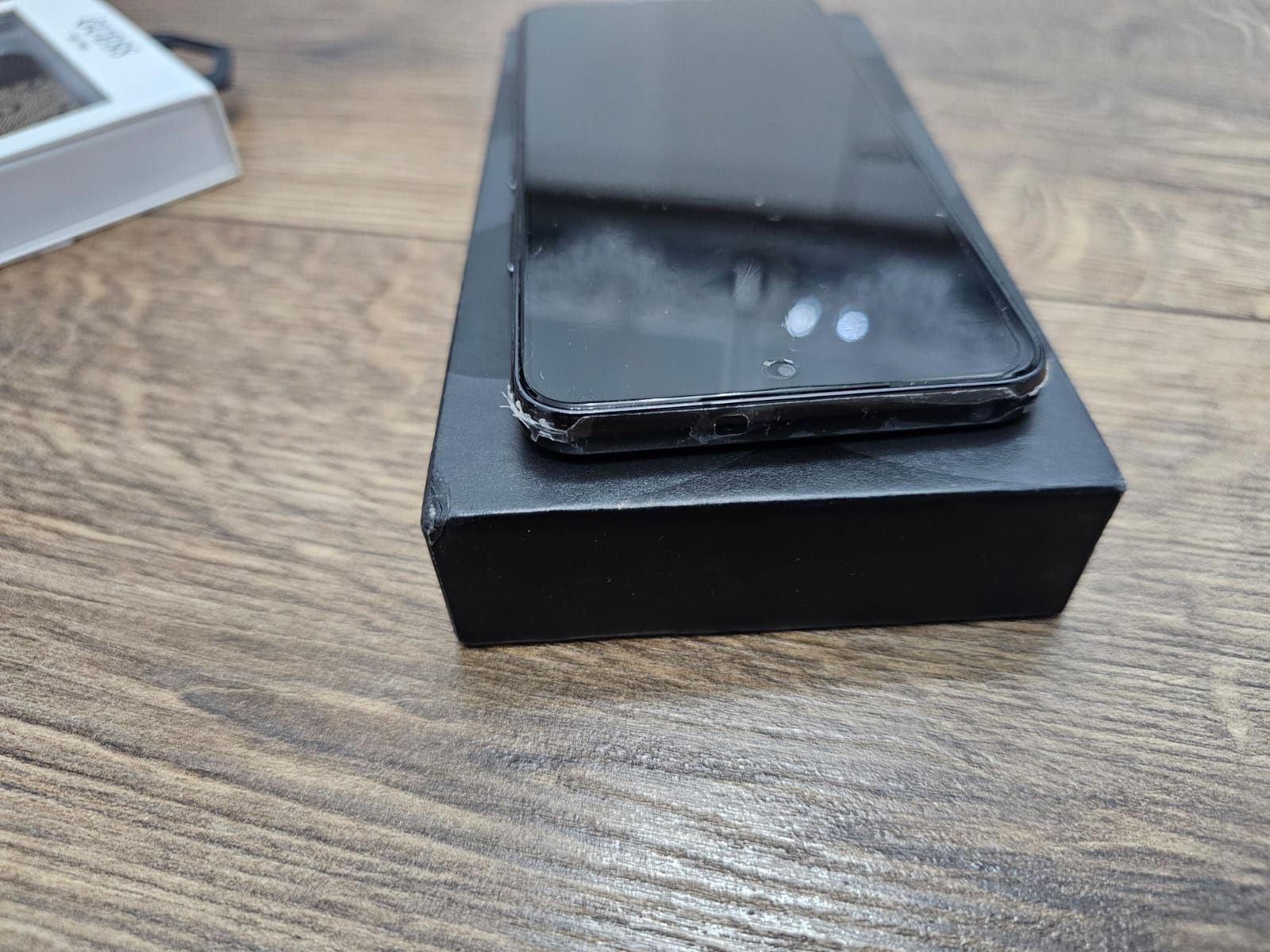 Samsung Galaxy S22 128GB Phantom Black Jak nowy