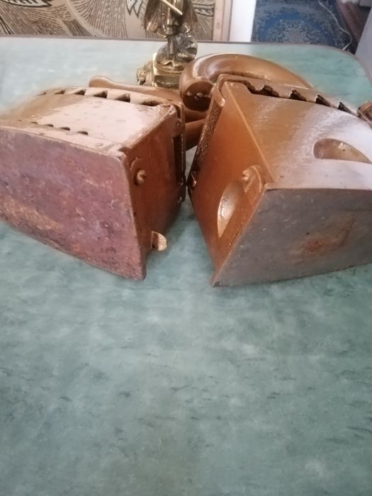 Праска вугільна ретро