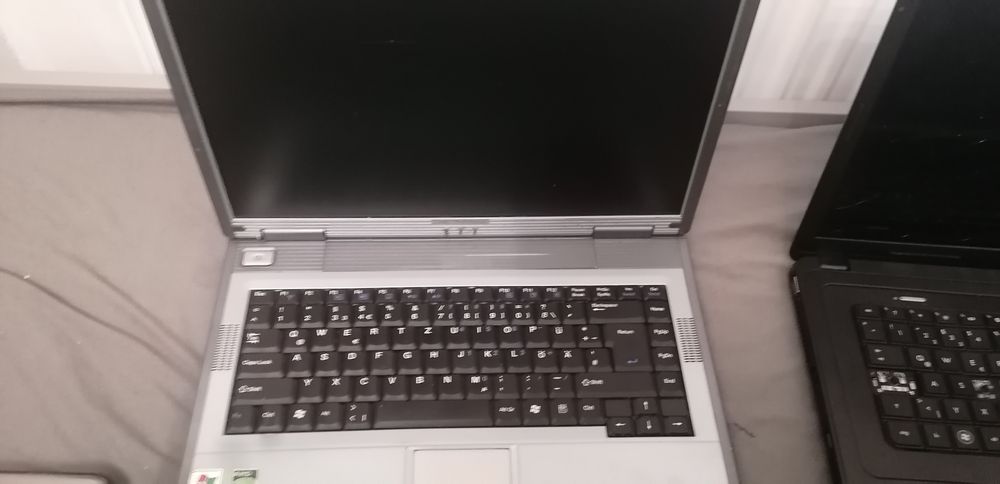 Mix laptopów. Okazyjna cena za całość!