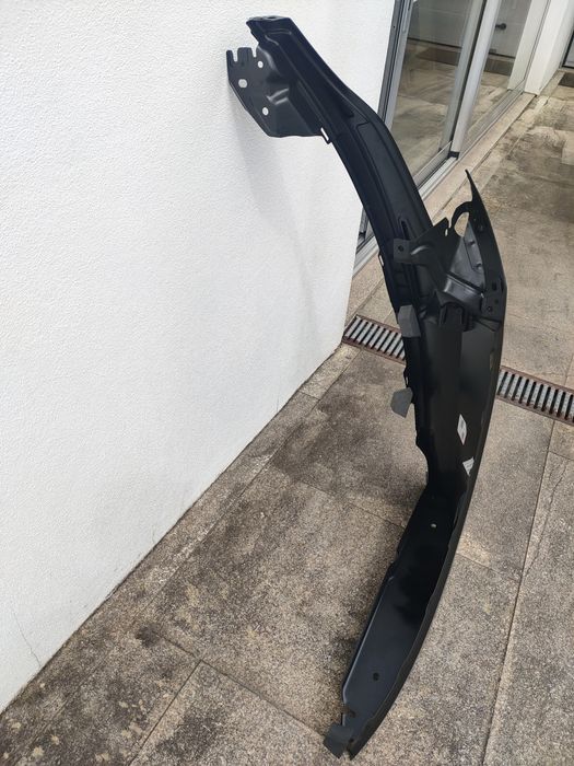 Guarda Lamas Frente ESQ TESLA MODEL Y