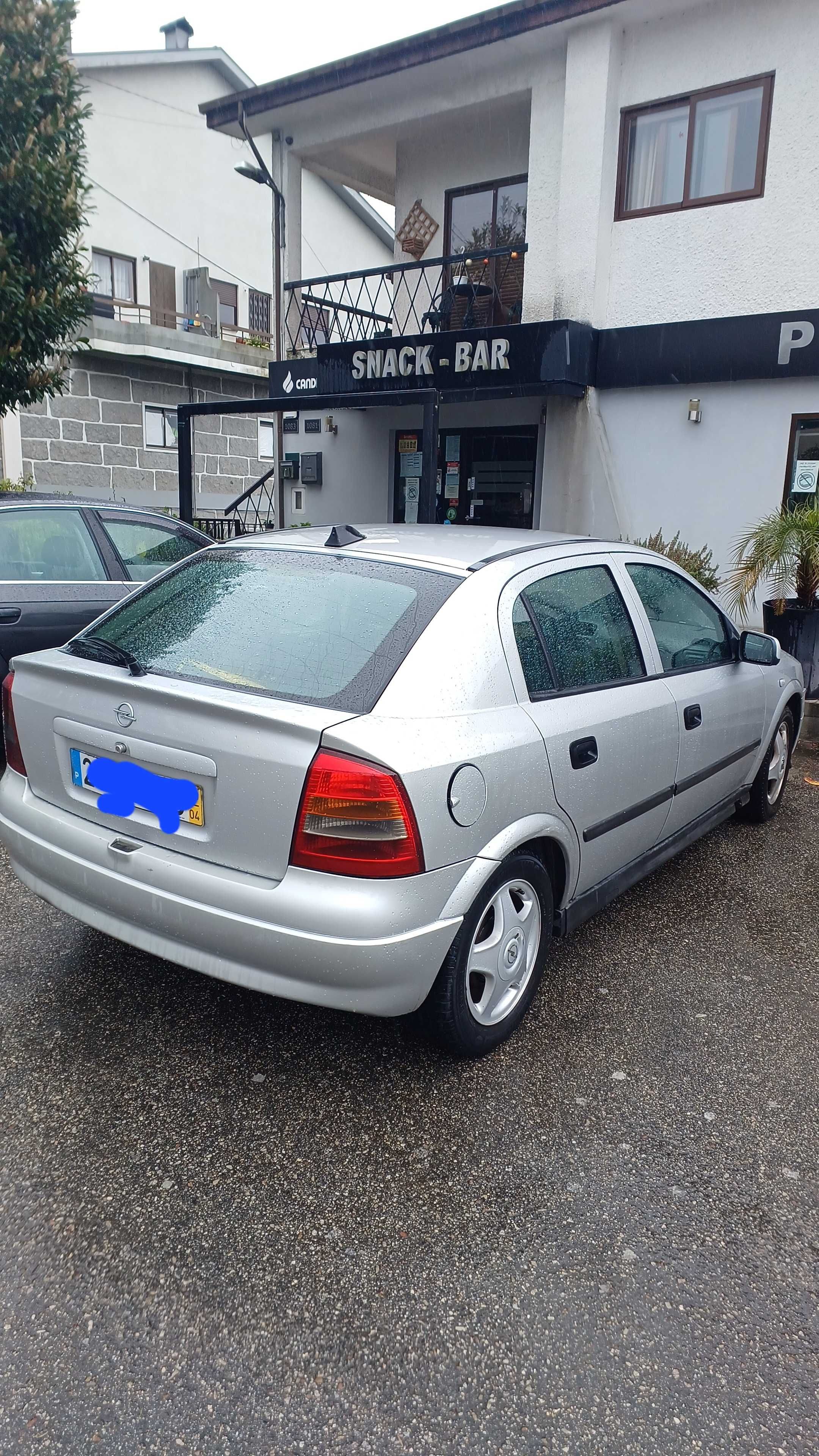 Opel Astra 1.7 DTI 2000 – Económico e Fiável