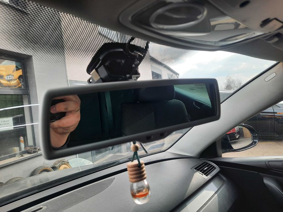 lusterko wsteczne fotochrom lampka podsufitki Volkswagen Passat B6