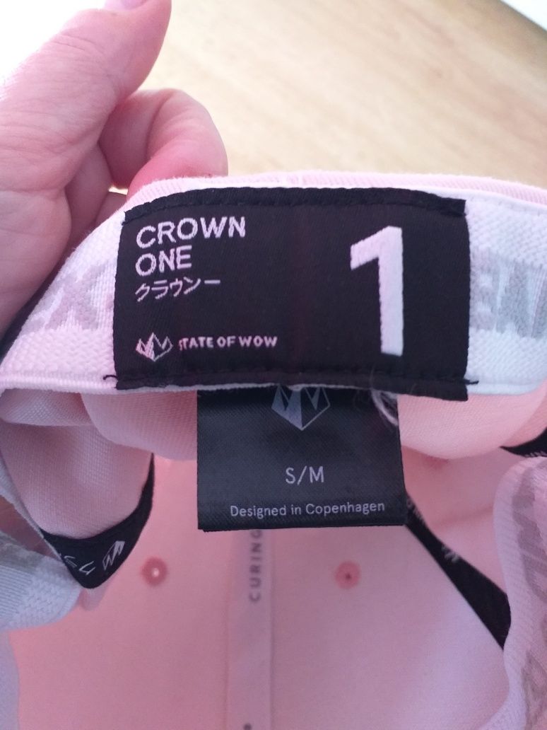 Czapka z daszkiem damska S/M jasny róż crown one